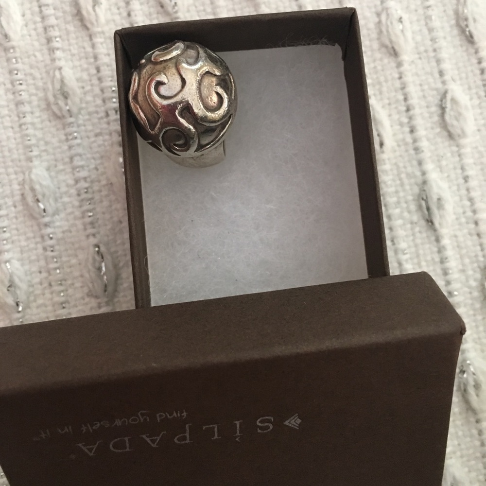 Silpada Retired Sterling Silver Swirly Girl Ring